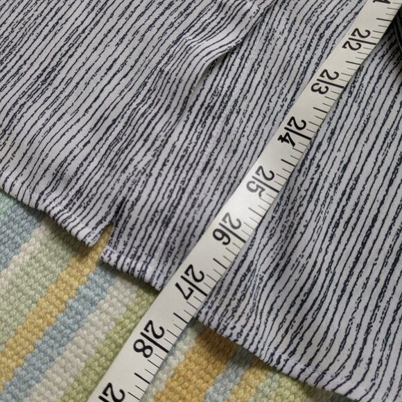 ⭐ Banana Republic button down blouse XS - Picture 6 of 12